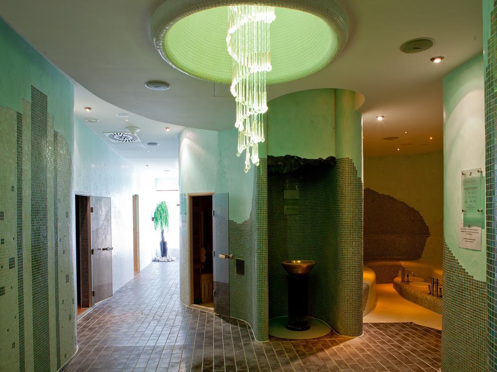 Hotel Impozant Valca Exterior photo