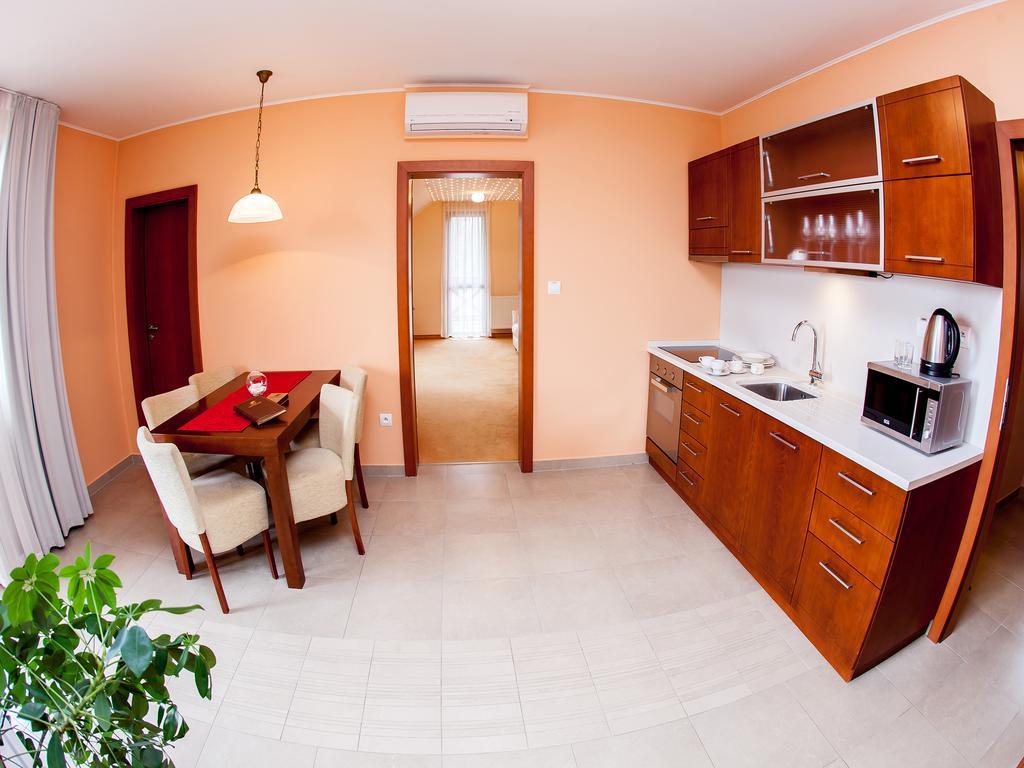 Hotel Impozant Valca Exterior photo
